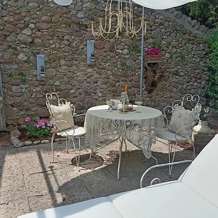 Apartment Your Nest On Garda Affi